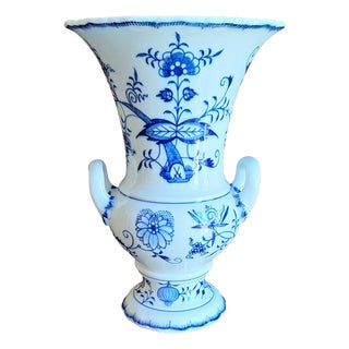 Double-Handled Vase with Onion Pattern from Meissen, 1970s For Sale
