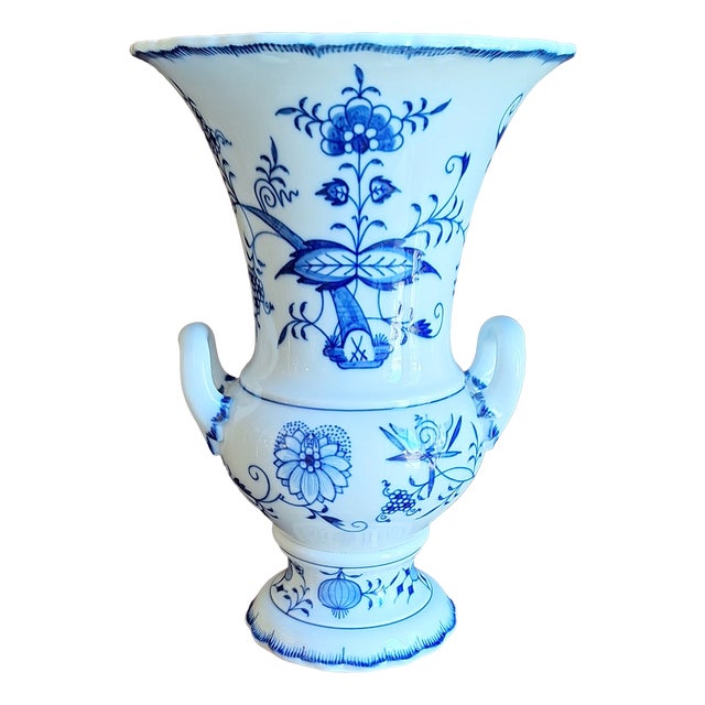 Double-Handled Vase with Onion Pattern from Meissen, 1970s For Sale