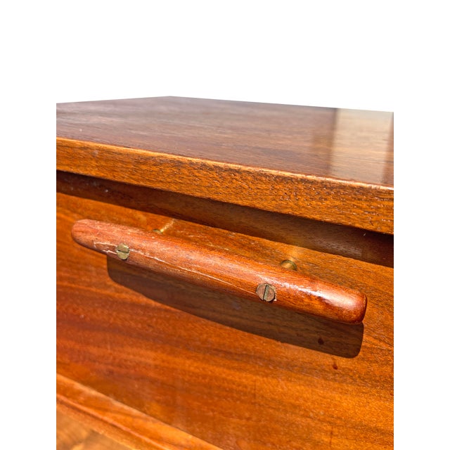 Wood Vintage Mid Century Modern End or Side Table Nightstand in Danish Style For Sale - Image 7 of 7