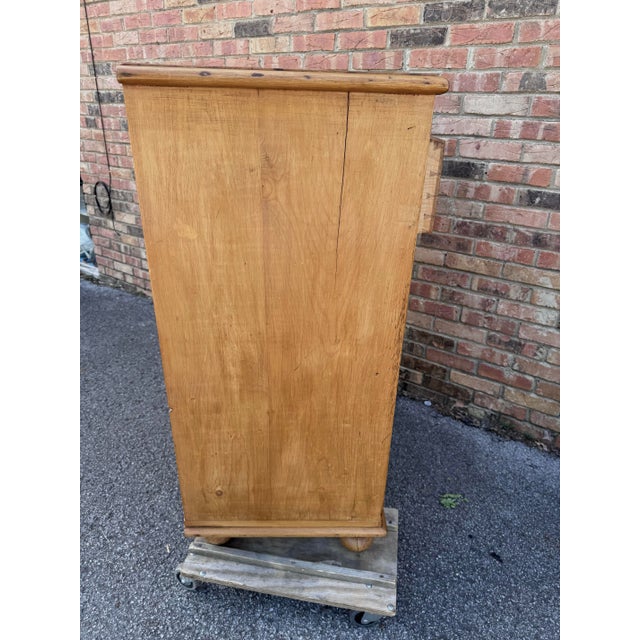 Tan 19th Century English Pine Chest of Drawers For Sale - Image 8 of 10