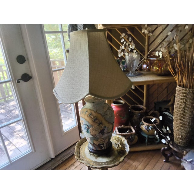 Vintage Frederick Cooper Table Lamp Features a Chinoiserie Bird Design For Sale - Image 11 of 11