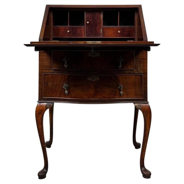 A beautifully proportioned early 20th-century English Edwardian bureau, finely constructed in mahogany and particularly...