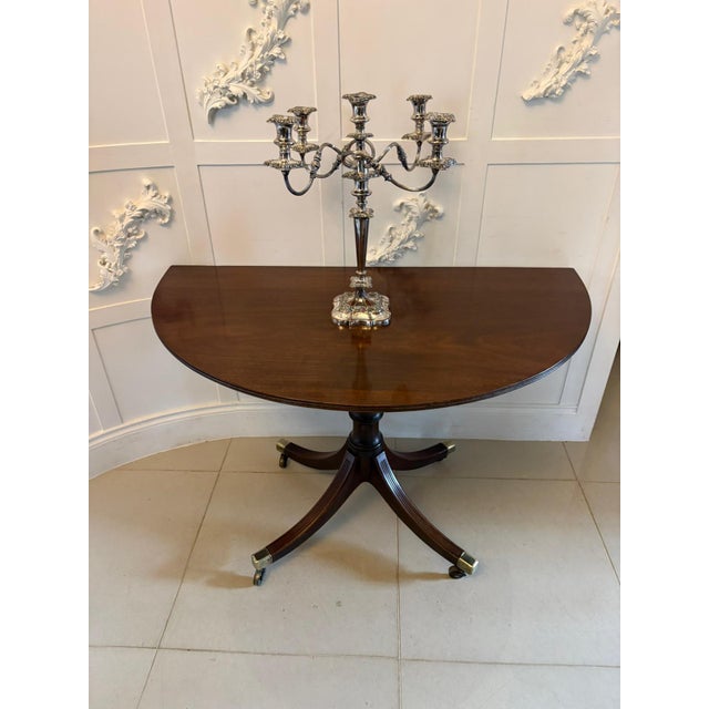 Antique Georgian Mahogany Extendable Triple Pillar Dining Table, 1800 For Sale - Image 9 of 18