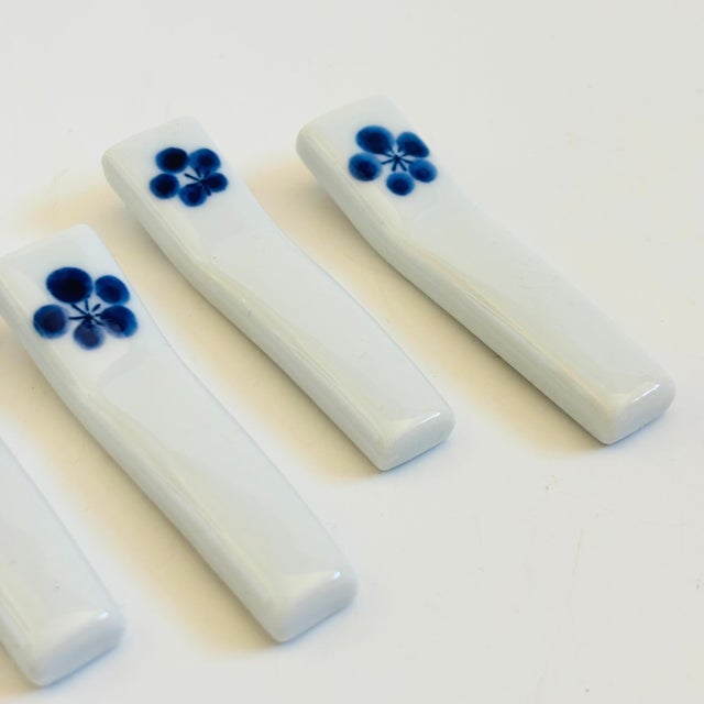 Late 20th Century Blue and White Flower Chopstick Rests - Set of 8 - Japan For Sale In San Francisco - Image 6 of 7