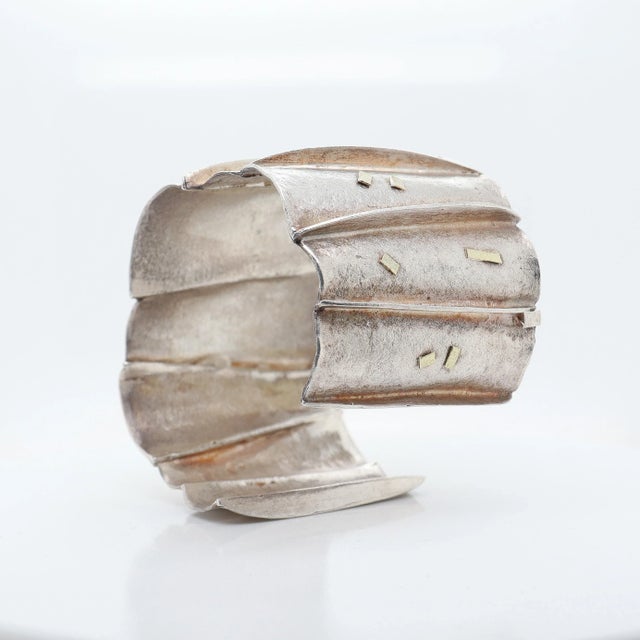 Vintage Modernist Silver, Gold, & Amethyst Cuff Bracelet Attributed to Enid Kaplan For Sale - Image 4 of 12