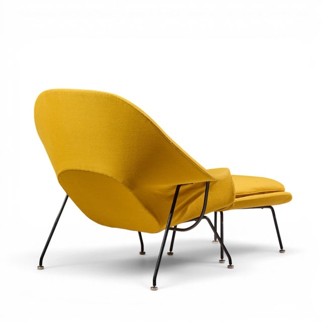 Eero Saarinen for Knoll Mid Century Womb Lounge Chairs With Ottomans - Pair For Sale - Image 10 of 13