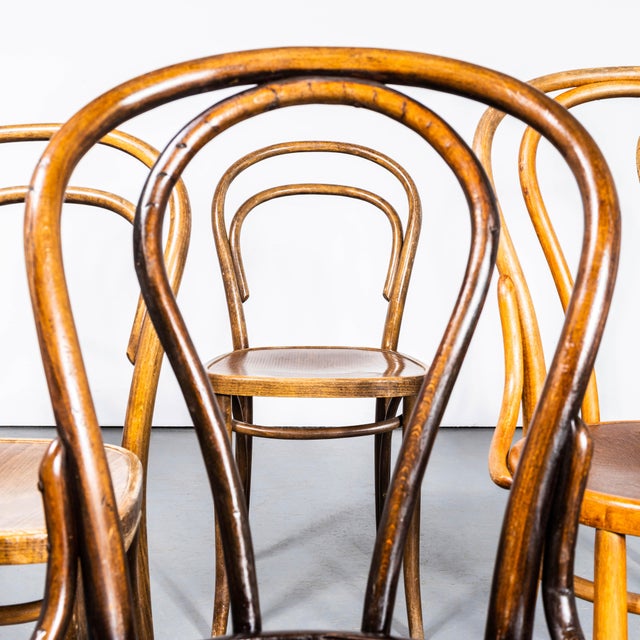 1950’s Original Hoop back Bentwood Dining Standard Chairs. - Set Of Six This listing is for what we call a ‘standard...