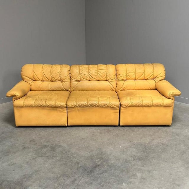 Yellow Leather Lounge Sofa from Laauser, 1970s For Sale - Image 4 of 16