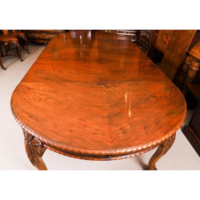 Antique Queen Anne Revival Burr Walnut Dining Table and Chairs, 19th Century, Set of 9 For Sale - Image 9 of 18
