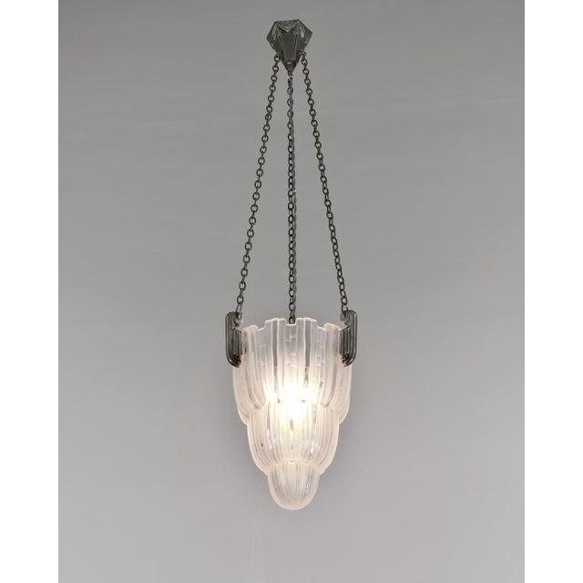 Silver Marius Sabino French Art Deco Waterfall Pendant Light - 1930s in Frosted Glass & Nickeled Bronze For Sale - Image 8 of 18
