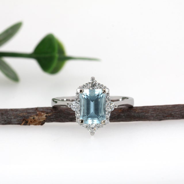 Art Deco 1.5ct Aquamarine Ring W Natural Diamond Halo in 14k Gold, Size 6.75 For Sale - Image 3 of 7