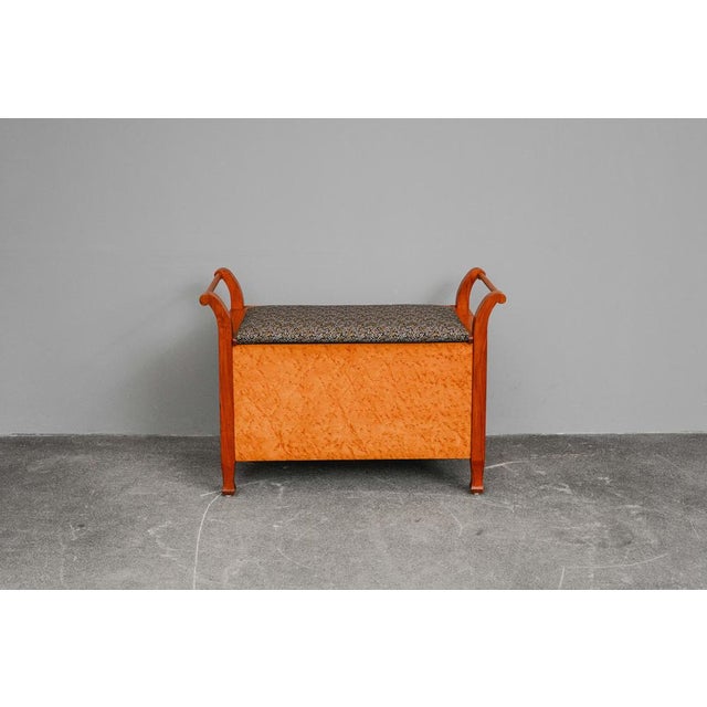 Item: Storage bench Period & Style: Art Nouveau - Early 20th century Features - Elegant storage bench with beautiful Art...