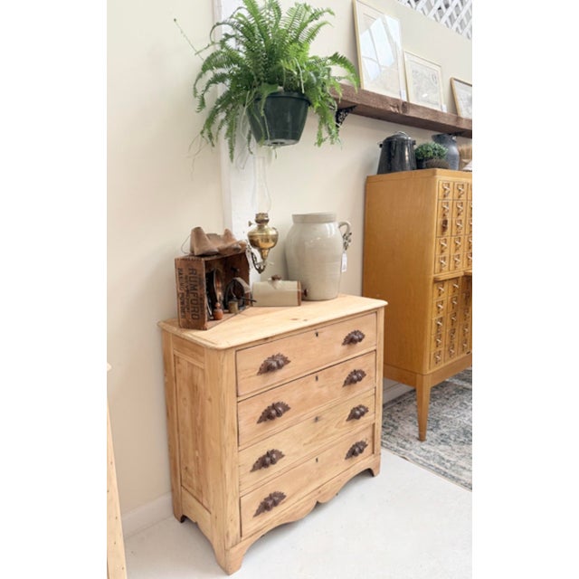 Farmhouse Mid 19th Century Scrubbed Pine Chest of Drawers For Sale - Image 3 of 13