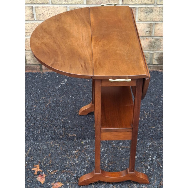 Brown Mid 20th Century Biggs Furniture Regency Style Mahogany Drop-Leaf Table For Sale - Image 8 of 13