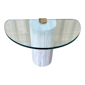 Postmodern Marble and Brass Half-Moon Shaped Side Table in the Artedi Style. Circa 1980s.