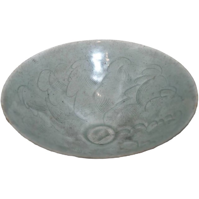 Small Antique Chinese Sung Period Circular Stoneware Bowl For Sale