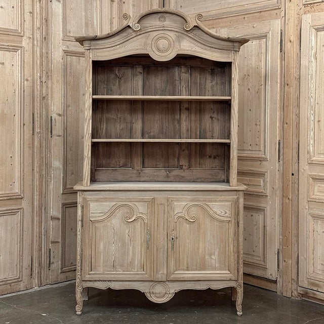 Ecru 19th Century French Normandy Louis Philippe Period Stripped Pine Buffet À Deux Corps ~ Bookcase For Sale - Image 8 of 18