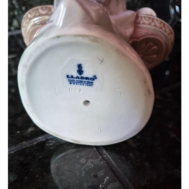 Japanese Vintage Retired Lladró "Nippon Lady" Porcelain Geisha Figurine (#5327) by Salvador Debón (Jg) For Sale - Image 3 of 6
