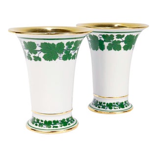 Pair of Vintage Meissen Porcelain Ivy or Grapeleaf Pattern Trumpet Flower Vases For Sale