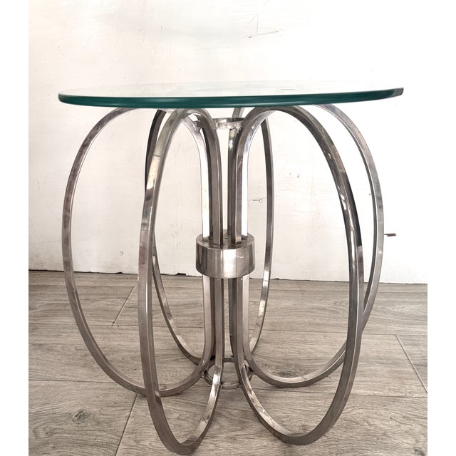 1980s MCM Milo Baughman Style Sculptural Chrome & Glass Accent/End Table For Sale - Image 5 of 5