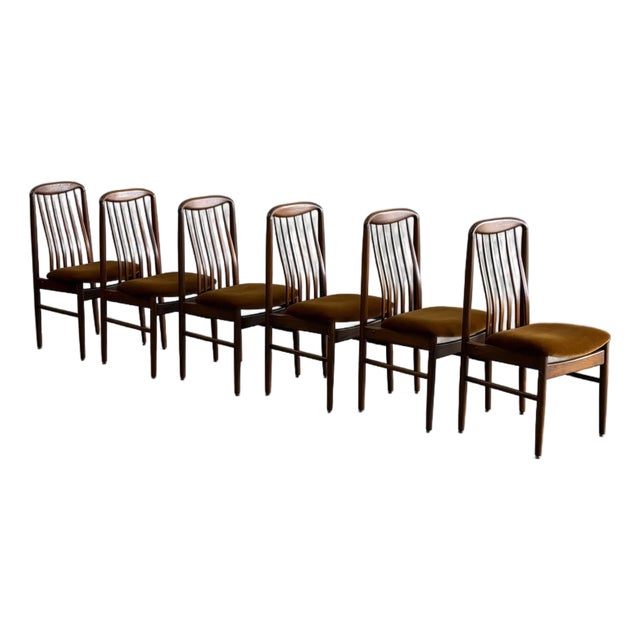Mid Century Modern Danish Chairs - Set of Six For Sale