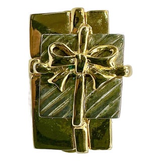 1990s Vintage Americana Hollywood Regency Christmas Wrapped Gifts Brooch For Sale