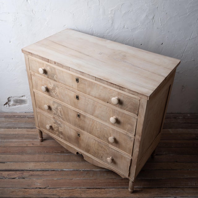 Tan Bleached Sheraton Chest of Drawers, c.1810 For Sale - Image 8 of 14