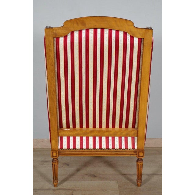 French Early 20th Century French Louis XVI Style Walnut Bergères à Oreilles with Fluted Legs - A Pair For Sale - Image 3 of 12