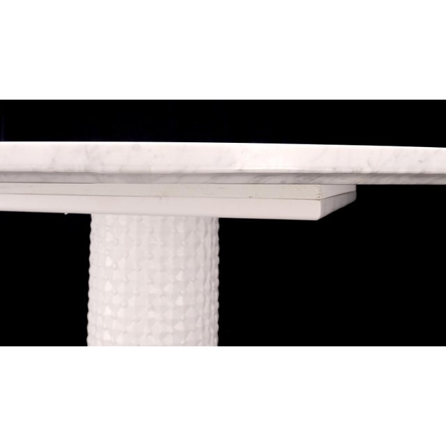 Round White Marble 1" Thick Top Diamond Pattern Texture Composition Tulip Shape For Sale - Image 10 of 11