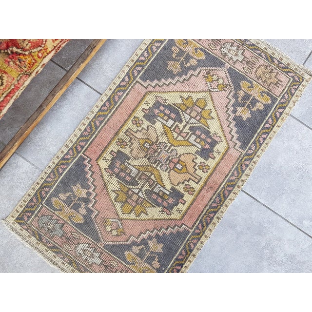 Farmhouse 1950s Oushak Small Rug For Sale - Image 3 of 10