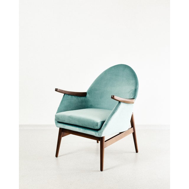 Clam Shaped Chairs, 1970s, in Restored conditions. Designed 1970 to 1979