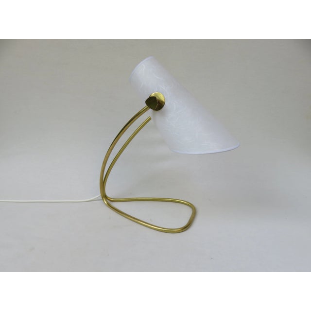 -Made of brass with white fabric lampshade - The shade has been newly covered with white fabric (parchment paper look) -...