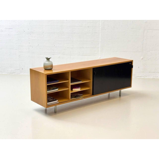 Mid 20th Century Walnut Sideboard from Knoll International, 1960s For Sale - Image 5 of 18