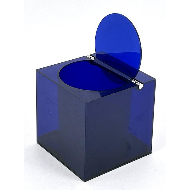 Mid-Century Modern Blue Acrylic Ice Bucket by Studio O.P.I. for Cini & Nils, Italy, 1970s For Sale - Image 3 of 18