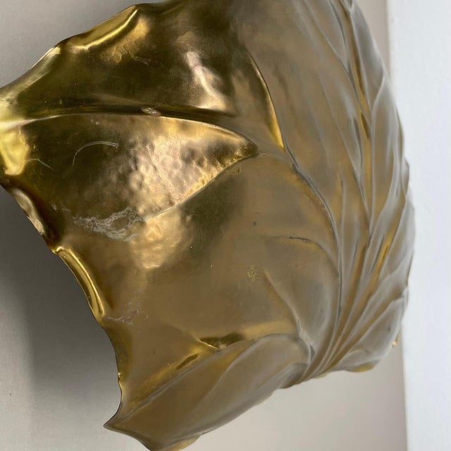 Brass Leaf Theatre Wall Light Sconce by Ravarini Castoldi, Milan, Italy, 1970s For Sale - Image 11 of 18