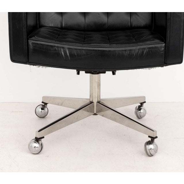 Knoll Vincent Cafiero for Knoll Executive Arm Chair For Sale - Image 4 of 9