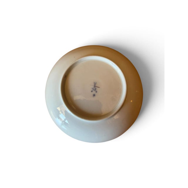 18th Century Marcolini Lidded Cup and Saucer in Porcelain with Floral Decoration from Meissen, 1774, Set of 3 For Sale - Image 5 of 6