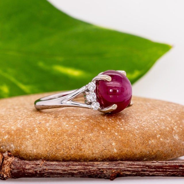 2020s 6.7cts Star Ruby Ring With Natural Diamond Accents: Solid 14k Gold, Size 6.75 For Sale - Image 5 of 8