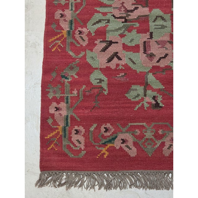 Vintage 1970s Red Floral Kilim Runner Rug – 2’7” X 9’3” For Sale In Los Angeles - Image 6 of 7