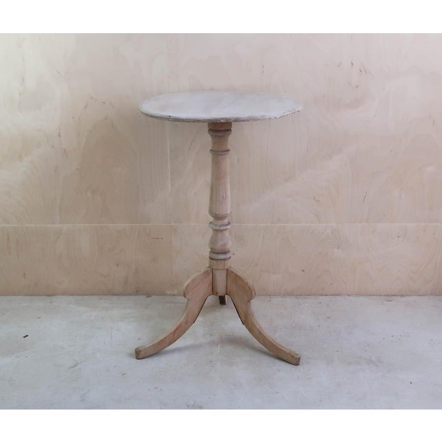 Mid 19th Century Small Antique Bleached Gustavian Style Round Side Table, 1850 For Sale - Image 5 of 7