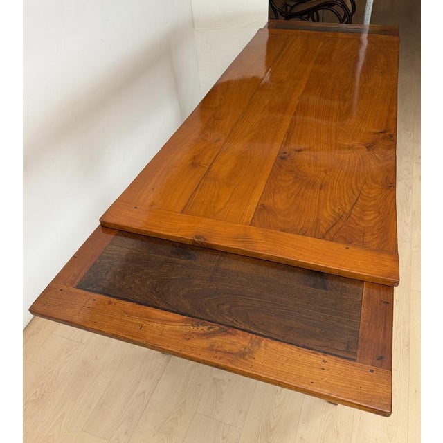 French Biedermeier Table in Cherry Wood, 1820 For Sale - Image 11 of 18