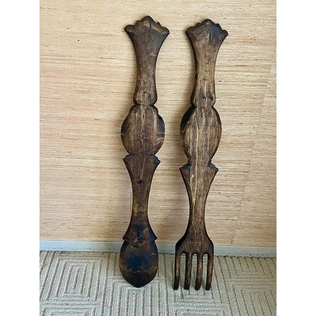 Brown 1960s Mid-Century Spanish Revival Oversized Hand-Carved Wood Fork & Spoon Wall Decor - Pair For Sale - Image 8 of 8