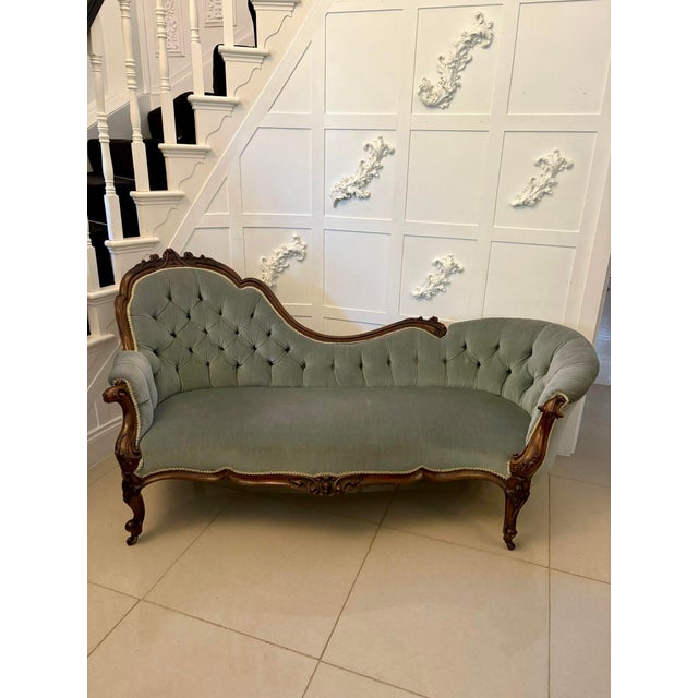 Antique Victorian Carved Walnut Chaise Lounge, 1850 For Sale - Image 14 of 17
