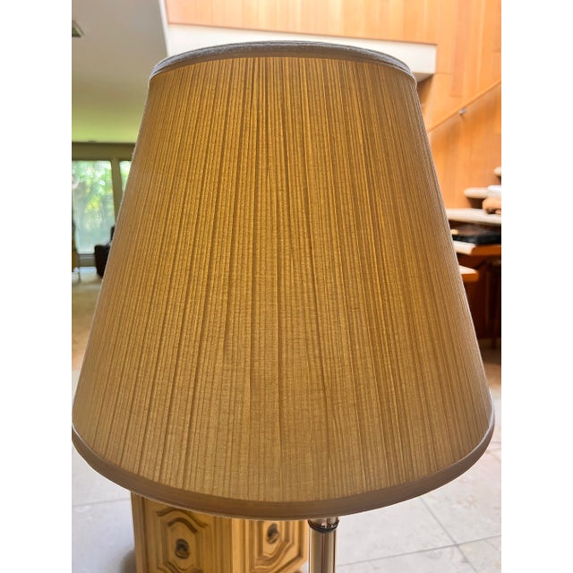 Brass Vintage Brass Swing Arm Floor Lamp – Wescal Hardware & Eagle Socket – Mid Century Traditional For Sale - Image 8 of 9