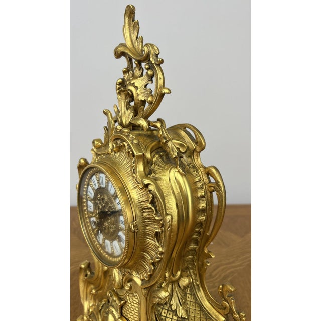 Gold Vintage Rococo Mantel Clock in Brass For Sale - Image 8 of 14