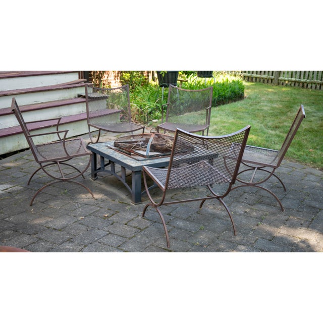 Metal Mid-Century Bob Anderson Wrought Iron Mesh Patio Chairs - 5 Pieces, Attributed For Sale - Image 7 of 16