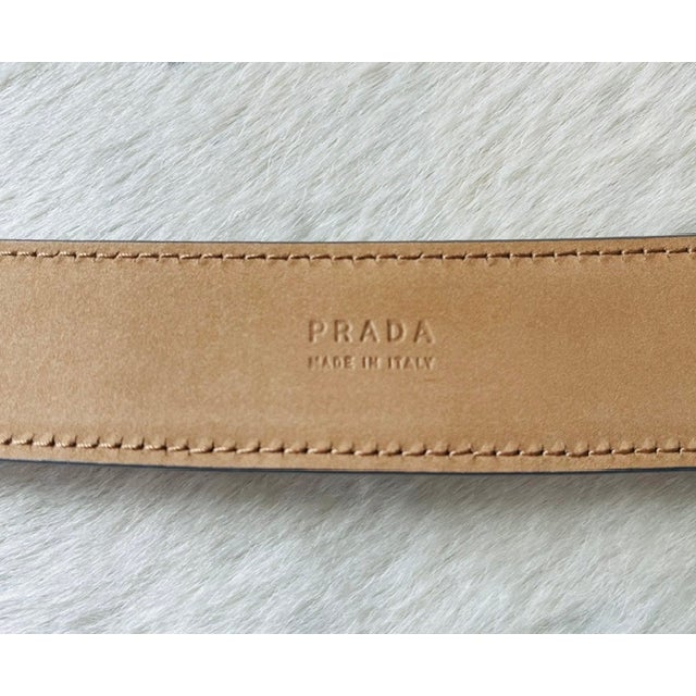 Metal Vintage Prada Silver Saffiano Leather Belt - Engraved Oval Buckle, Made in Italy For Sale - Image 7 of 13