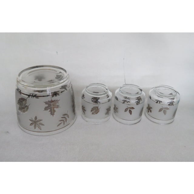 Glass Libbey Silver Leaf Frosted Barware Glass Ice Bucket and Cups Set of Four For Sale - Image 7 of 12