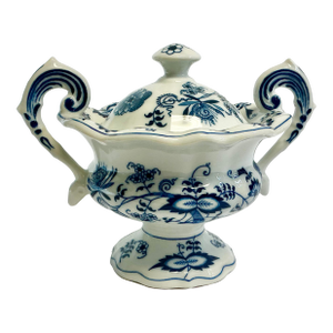 1970s Vintage Japanese Chinoiserie Meissen Blue Danube Mayonnaise Jar With Lid.