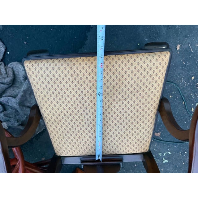 Late 20th Century Henkel Harris Queen Anne Style Mahogany Open Dining Armchair For Sale - Image 12 of 14